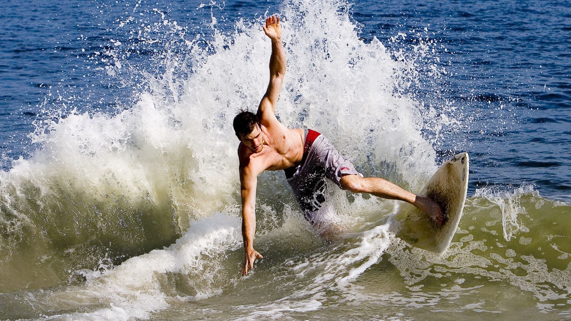 南美风暴席卷北美，莱万一锤定音，阿根廷粉碎加拿大夺冠之路