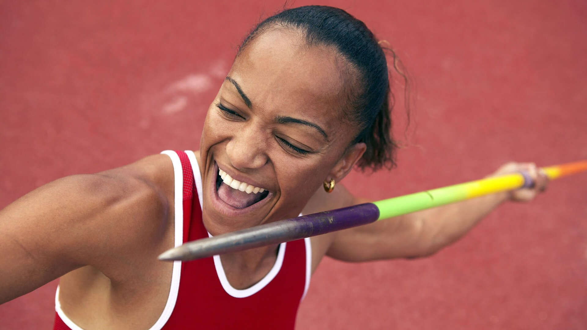 赛道上的逆袭，哈斯车队险胜梅赛德斯，诺里斯状态火热改写格局